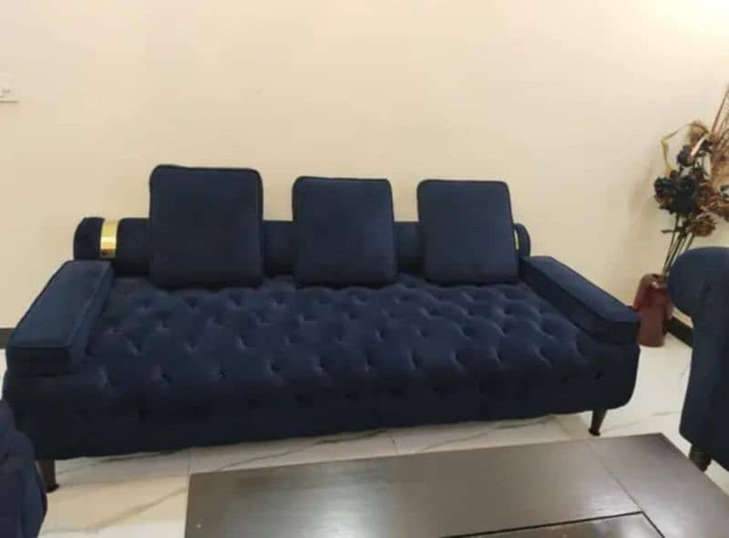 7 Seater sofa with Table only 5 months use 3