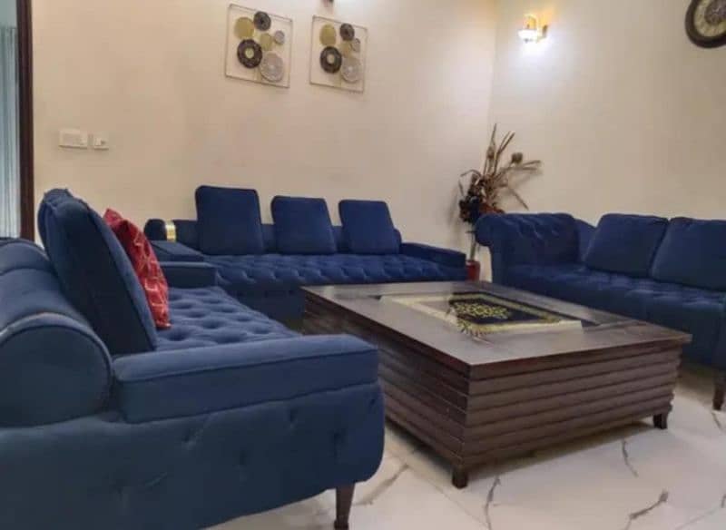 7 Seater sofa with Table only 5 months use 5