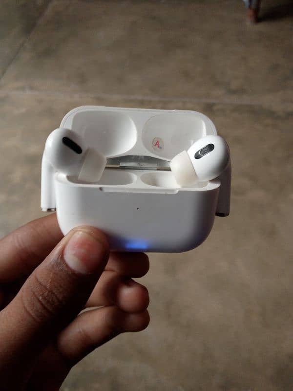 ear pods pro 2             3-day used 2