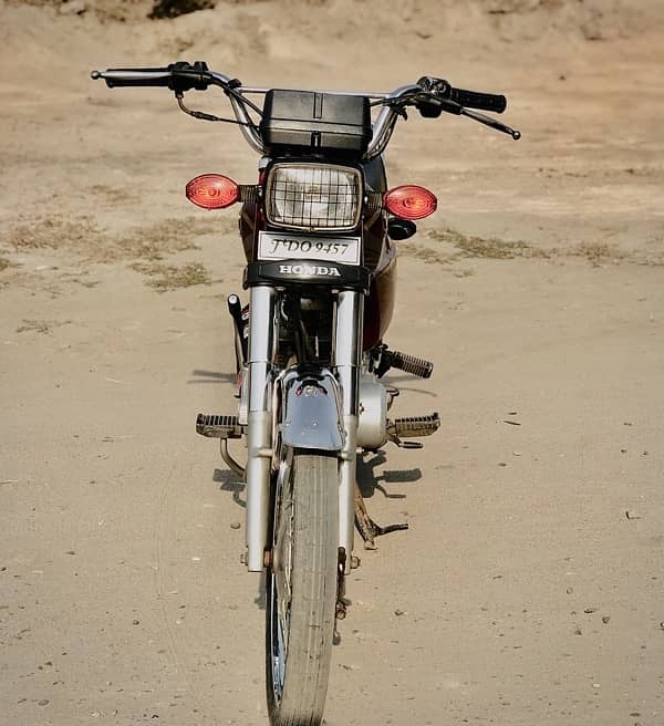 Honda CG125 7