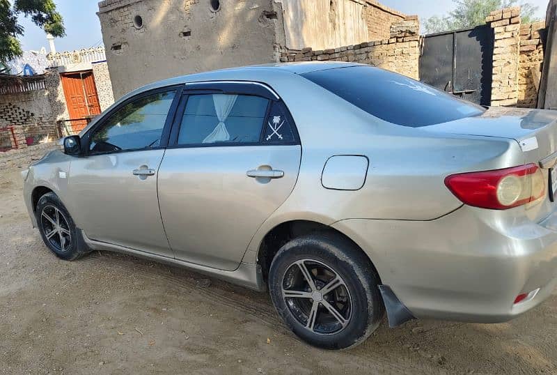 Toyota Corolla GLI 2011 14