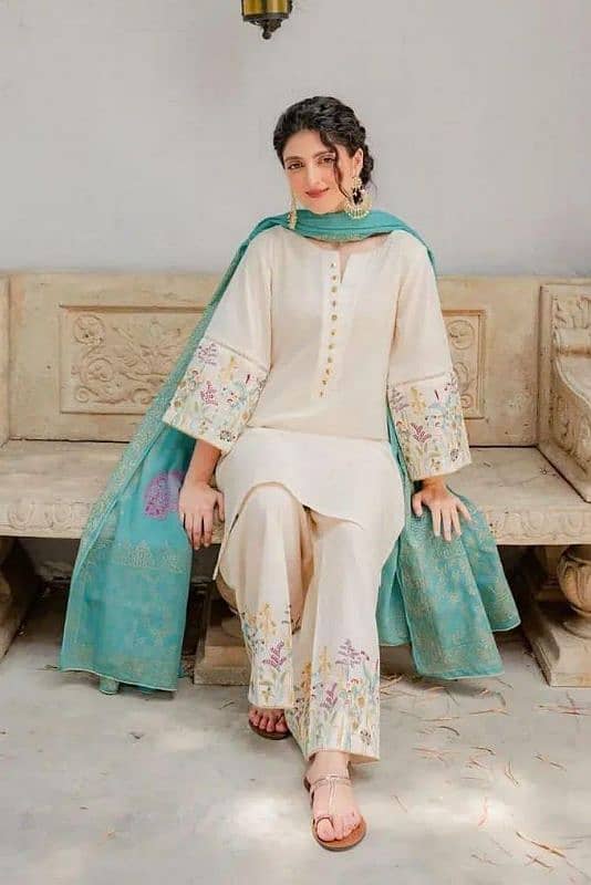 3 Pcs Women Unstitched Dhanak Embroidery Suit 3