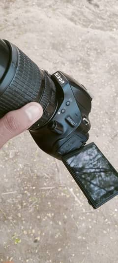 Nikon D5100 with 18_105mm vr lenz