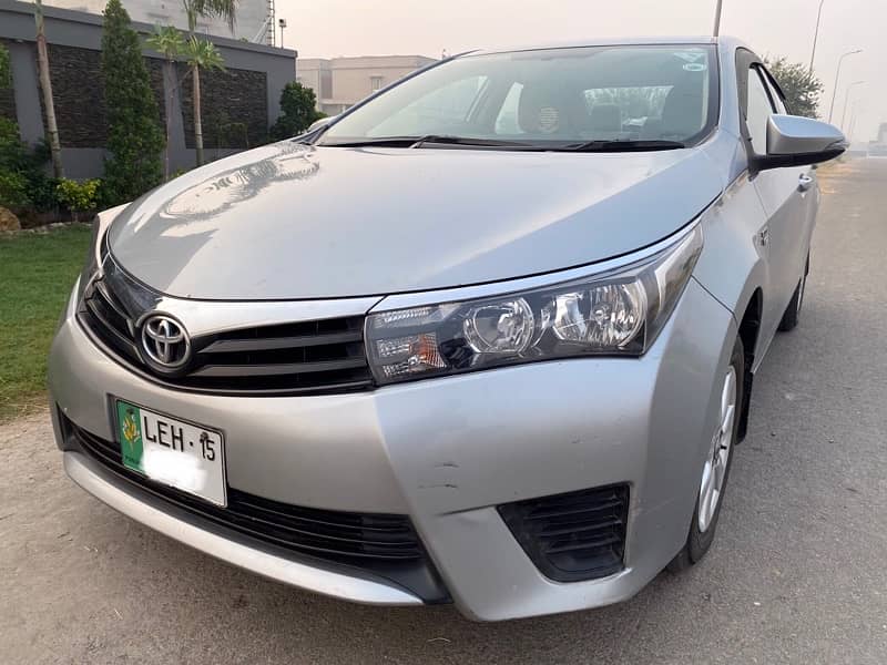 Toyota Corolla Altis 2015 bumper to bumper genuine first owner 8