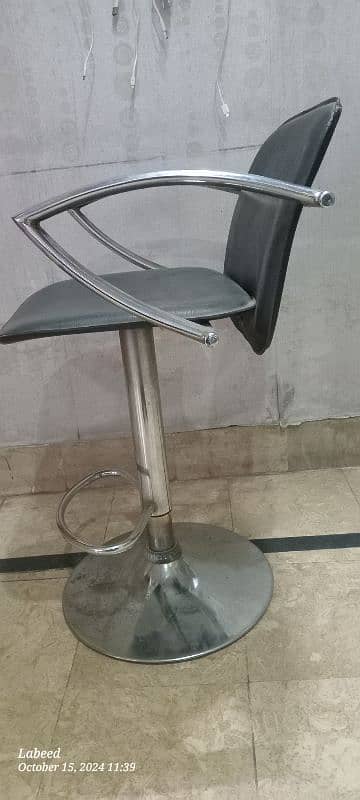 Revolving chair for sale 1