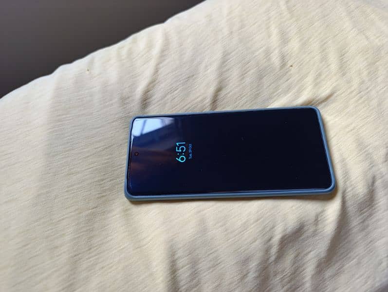 oppo reno 11 5G 12gb 256gb 16 month warranty 4