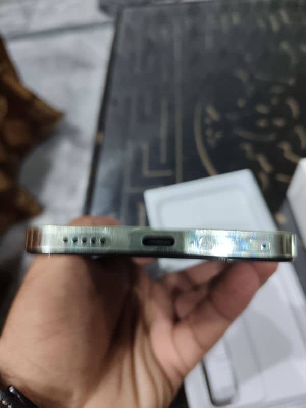 vivo y100 8/256 Full Box 10/9 condition 3