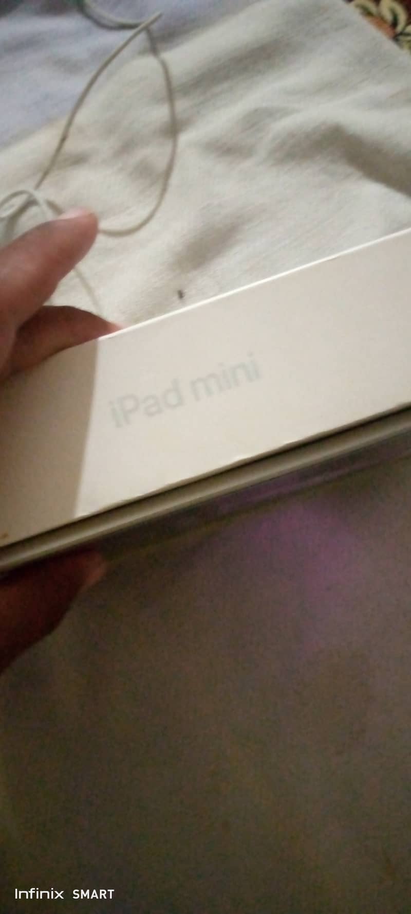 I pad mini 5 64GB No Open+No Repair Exchange possible With iphone 1