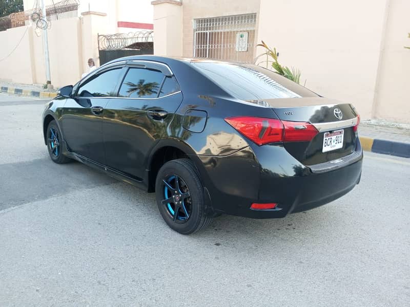 Corolla 14 Model  15 registered  1.3  Auto  87 k driven 17