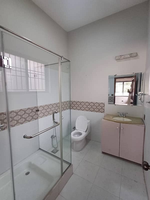 1 Kanal Double Unit House For Rent In Phase 3 Block W DHA Lahore 21