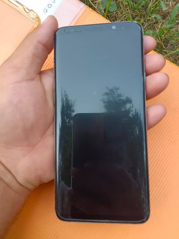 Samsung galaxy S9 plus 6