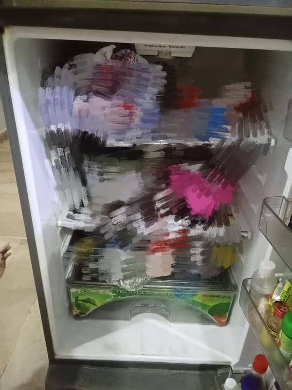 13 cubic dawlance fridge for sell 1