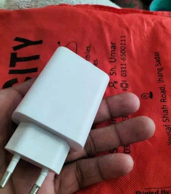 Vivo 44 wat charger original box wala 03129572280 2