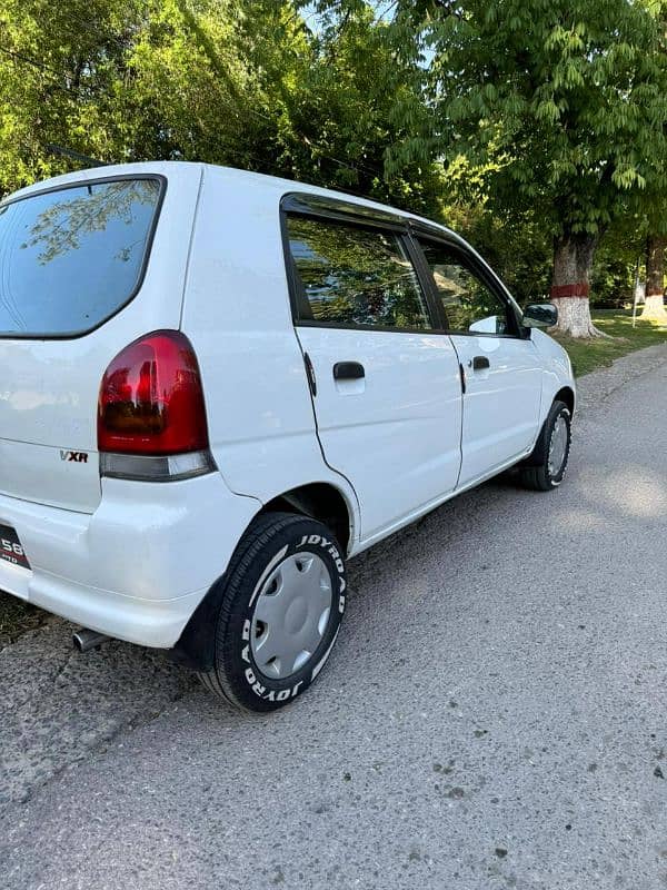 Suzuki Alto Lapin 2007 3