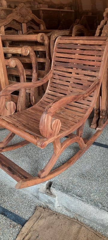 Rocking Chair/ Easy Chair. 4