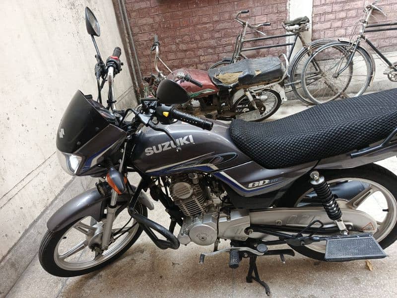 Suzuki GD110 5