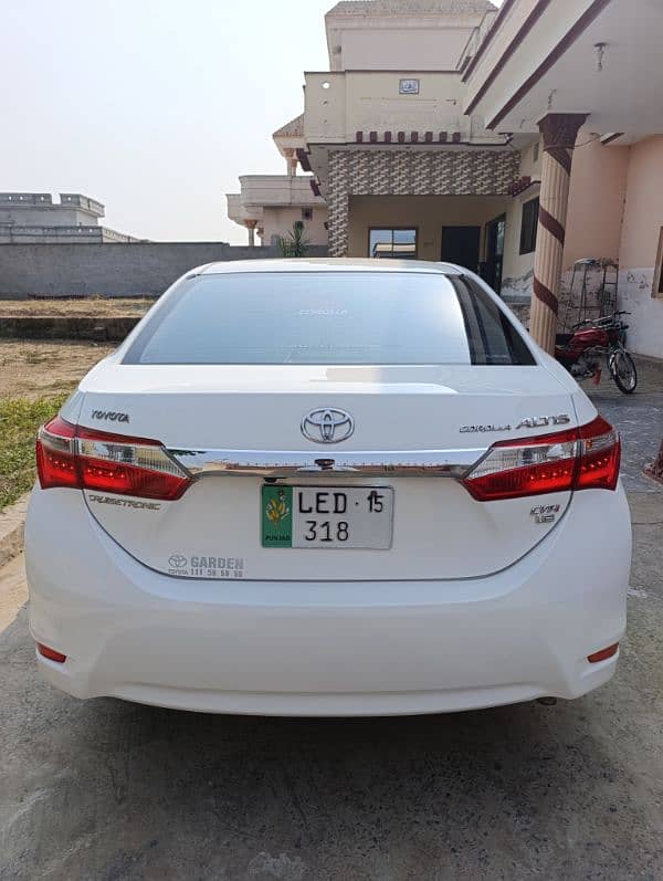 Toyota Corolla Altis 2015 0