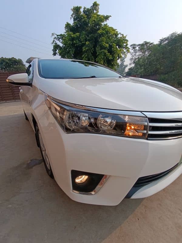 Toyota Corolla Altis 2015 4