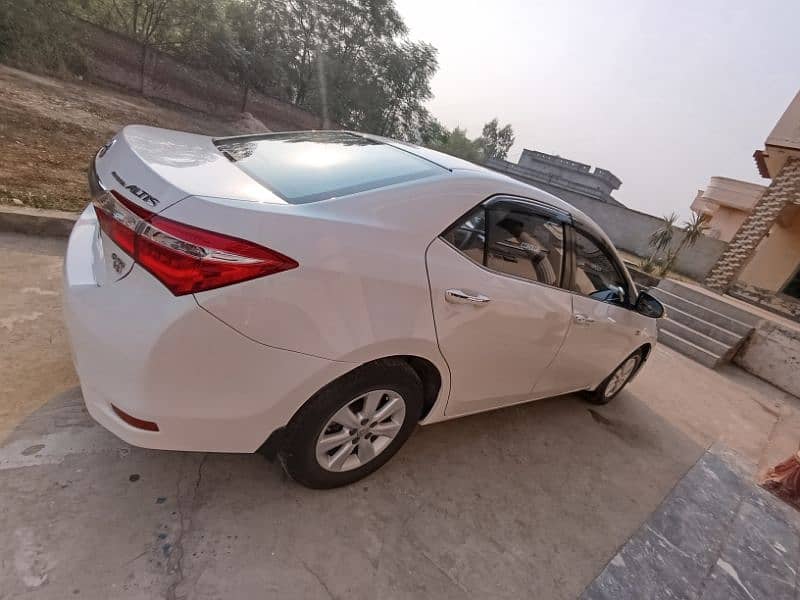 Toyota Corolla Altis 2015 6