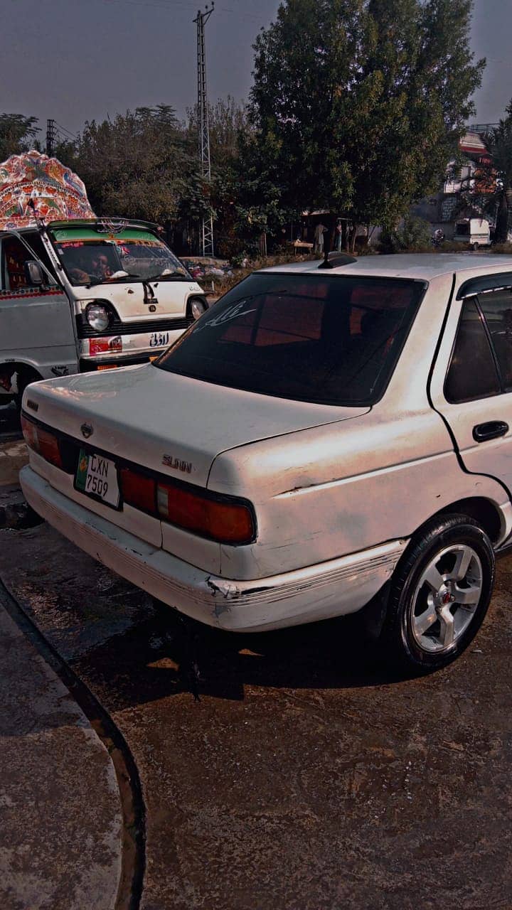 Nissan Sunny 1992 10