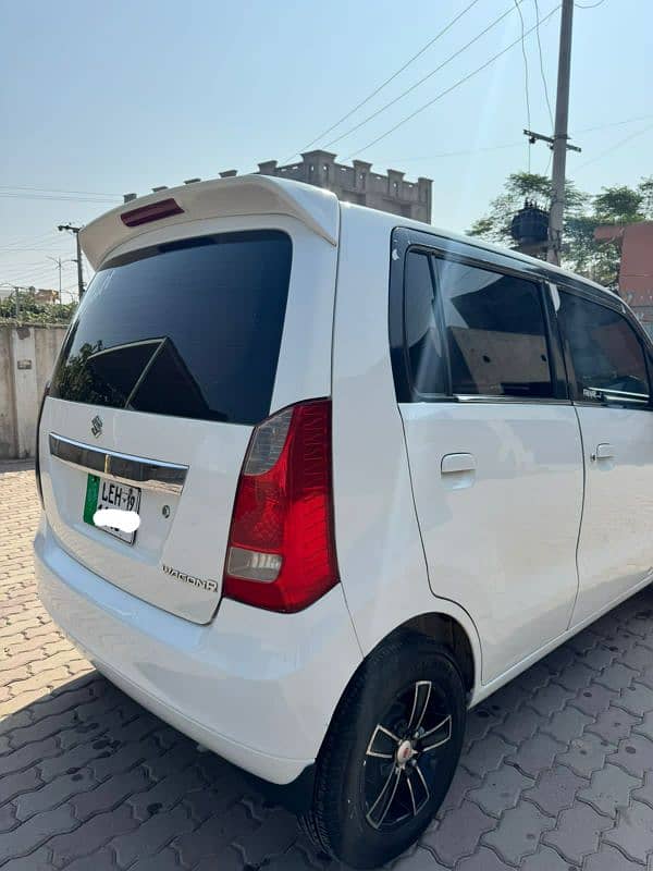 Suzuki Wagon R 2019 1