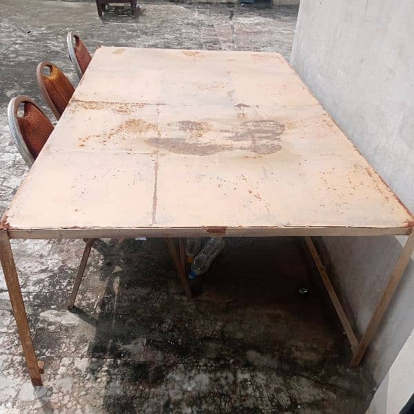 New Condition Iron Table For Sale 1