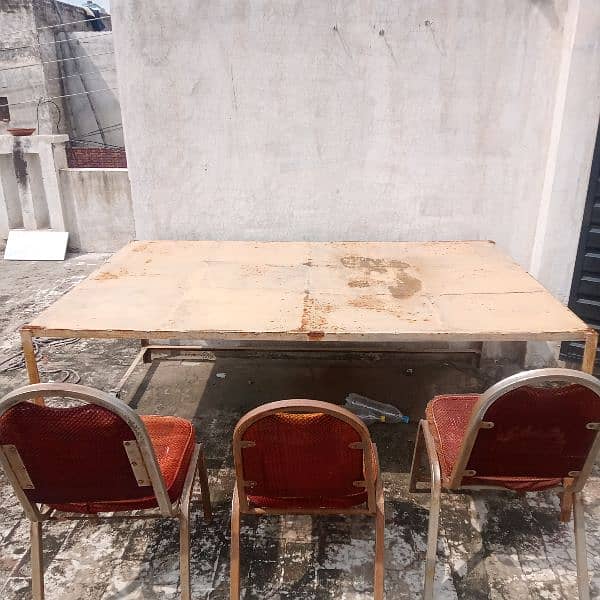 New Condition Iron Table For Sale 3