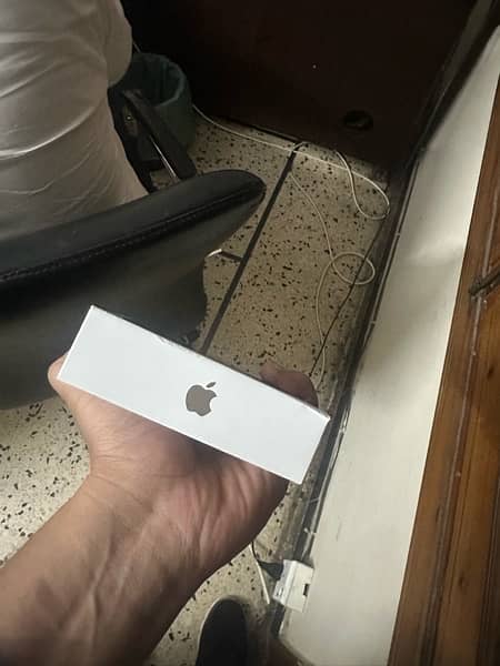 iphone 16 pro max 256gb desert titanium 1