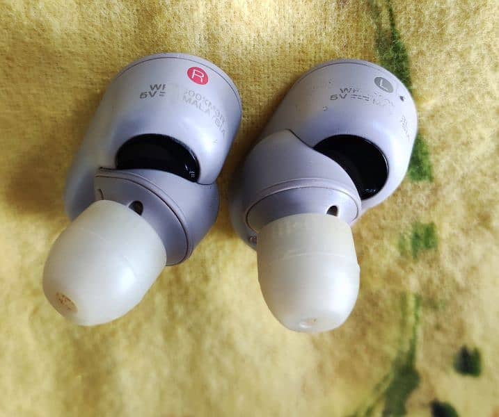 Sony wf1000xm3 earbuds for sale in khanewal 9