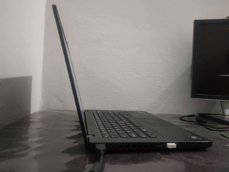 Lenovo thinkpad i5 4th generation 8gb RAM  256gb SSD 3