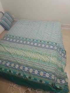 selling spring mattress good condition 0