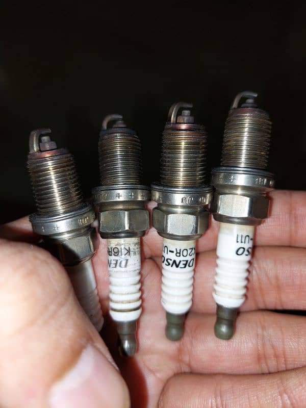 Denso Spark Plugs K20R-U11 for Swift, Vitz, Cultus etc 1