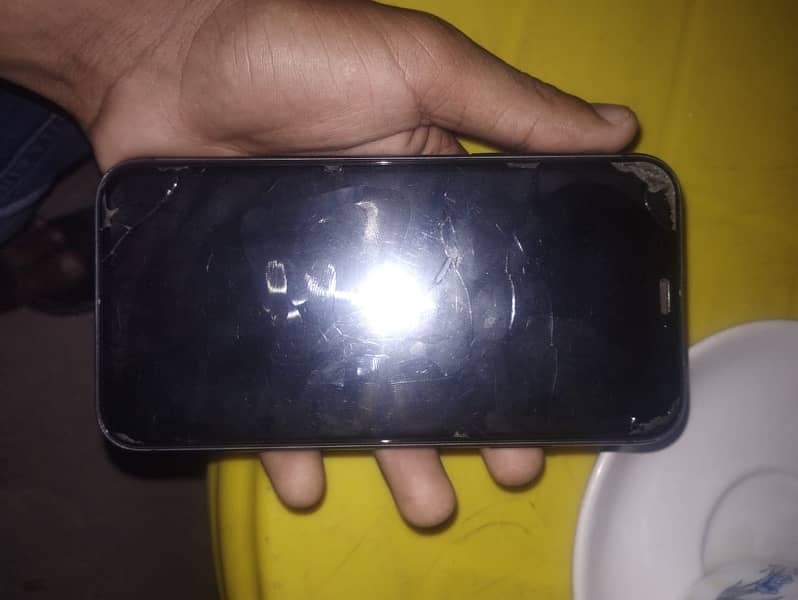 IPHONE 11 non pta 0