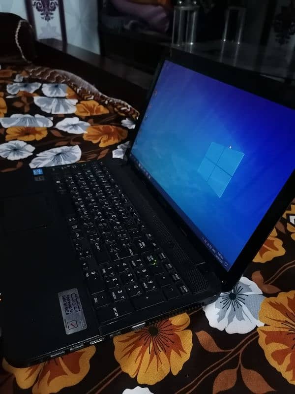 Toshiba Core i3 3rd generation 4