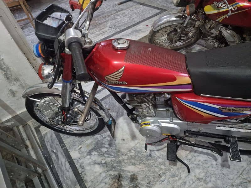 Honda CG 125 2009 MODEL FOR SALE 3