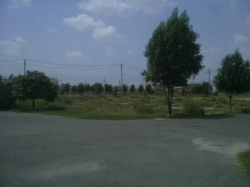 Centrally Located Residential Plot In Punjab Govt Servants Housing Foundation Is Available For sale 2