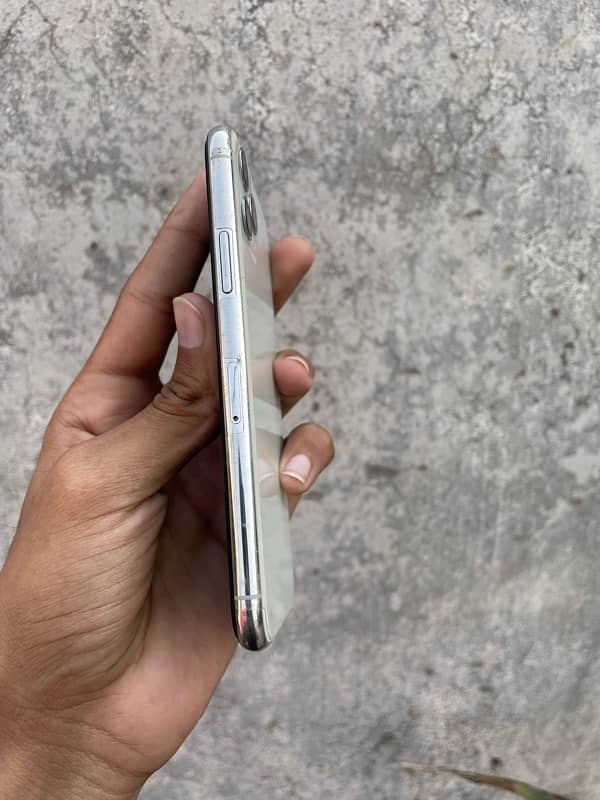 Iphone 11 pro PTA approved 2