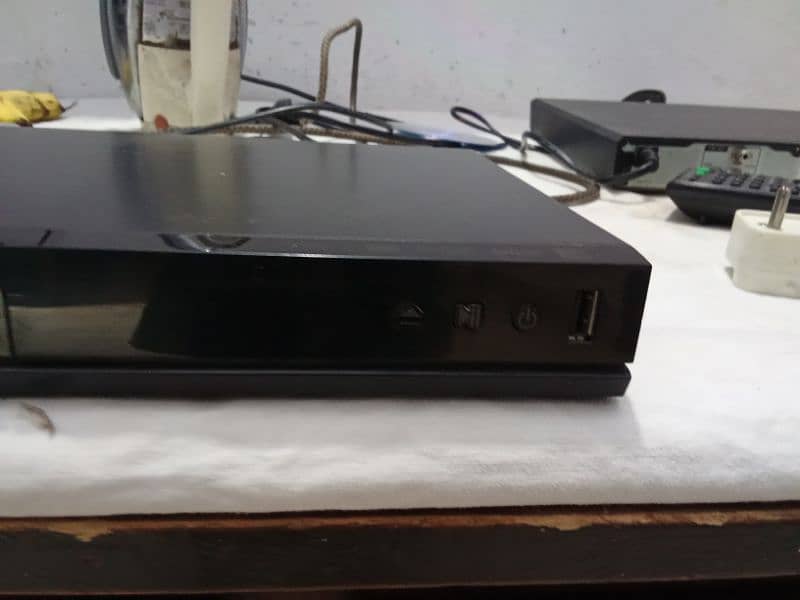 Samsung DVD player 2