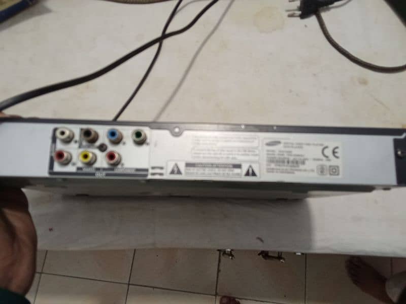 Samsung DVD player 4