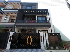 Prime Location 5 Marla Spacious House Is Available In Al Rehman Garden Phase 2 For Sale 0