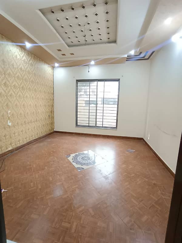 Eden Valley Society Boundary Wall Kanal Road* Faisalabad VIP Location 5 Marla Double Storey House For Rent 8