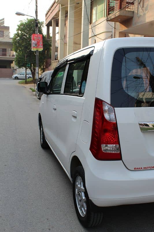 Suzuki Wagon R 2018 4