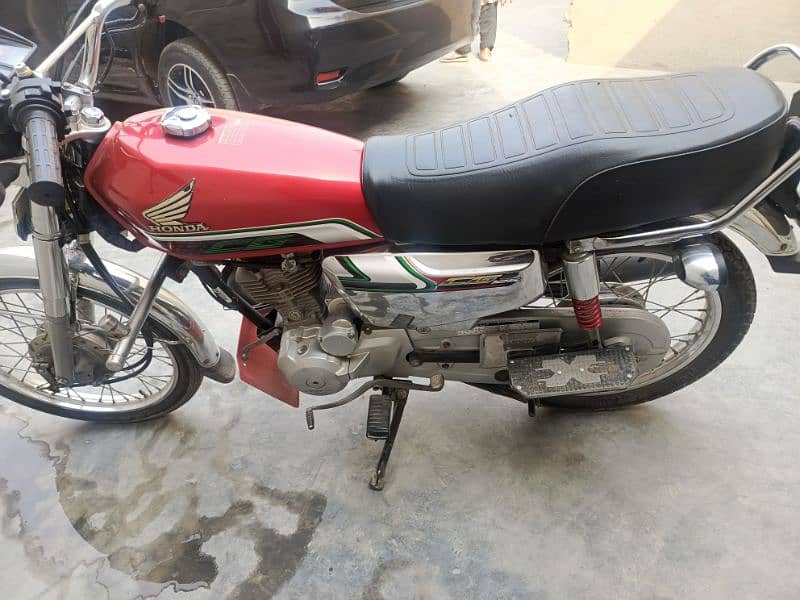 Honda 2023 m model 125 CG 1