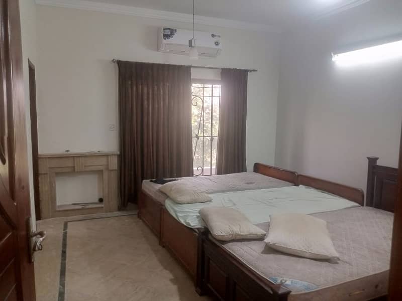 DHA Phase 3, 1 Kanal Upper Portion For Rent With Servant Quarter In Hot Location, Please See The Attached Original Pictures 17