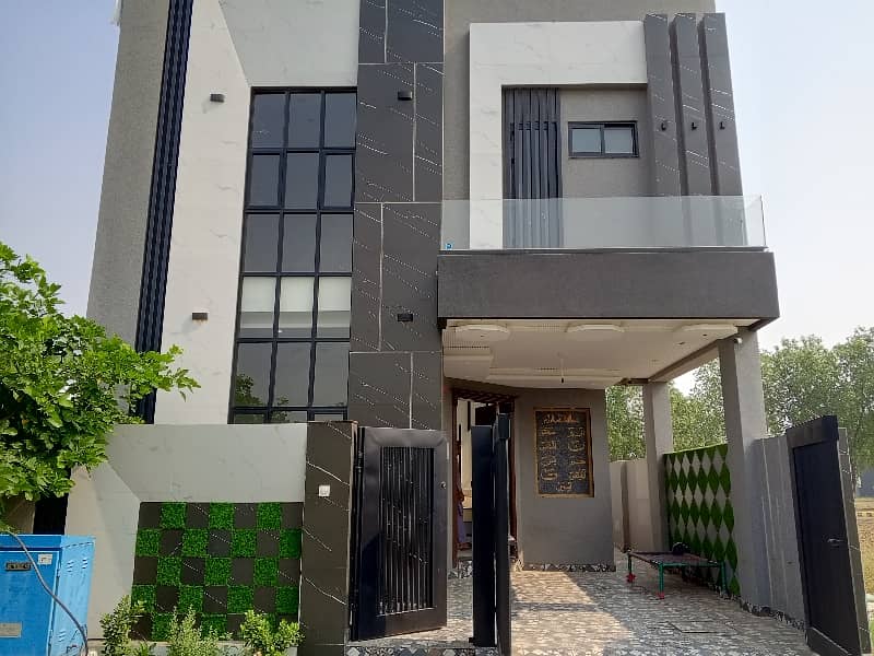 5 MARLA FACING PARK BRAND NEW HOUSE FOR SALE IN DHA RAHBAR BLOCK P 0