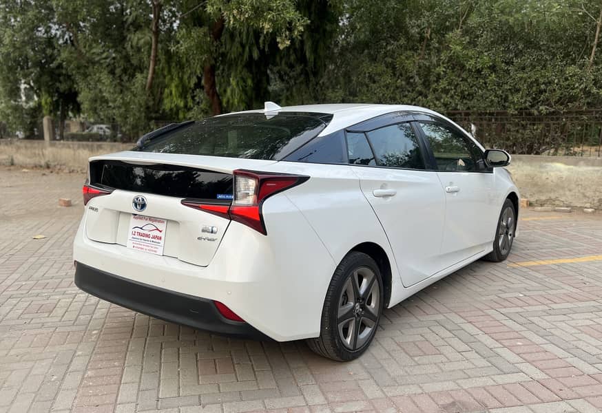 Toyota Prius Hybrid, 2020 Model, 2024 Import 3