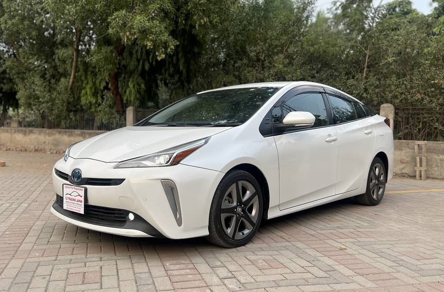 Toyota Prius Hybrid, 2020 Model, 2024 Import 7