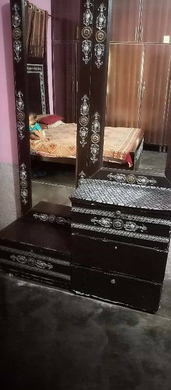 Dressing table 2