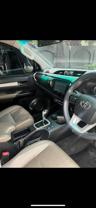 Toyota Hilux 2018 4