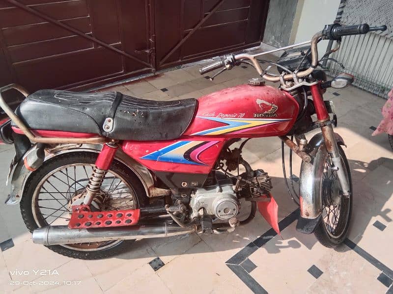 Honda CD70 3